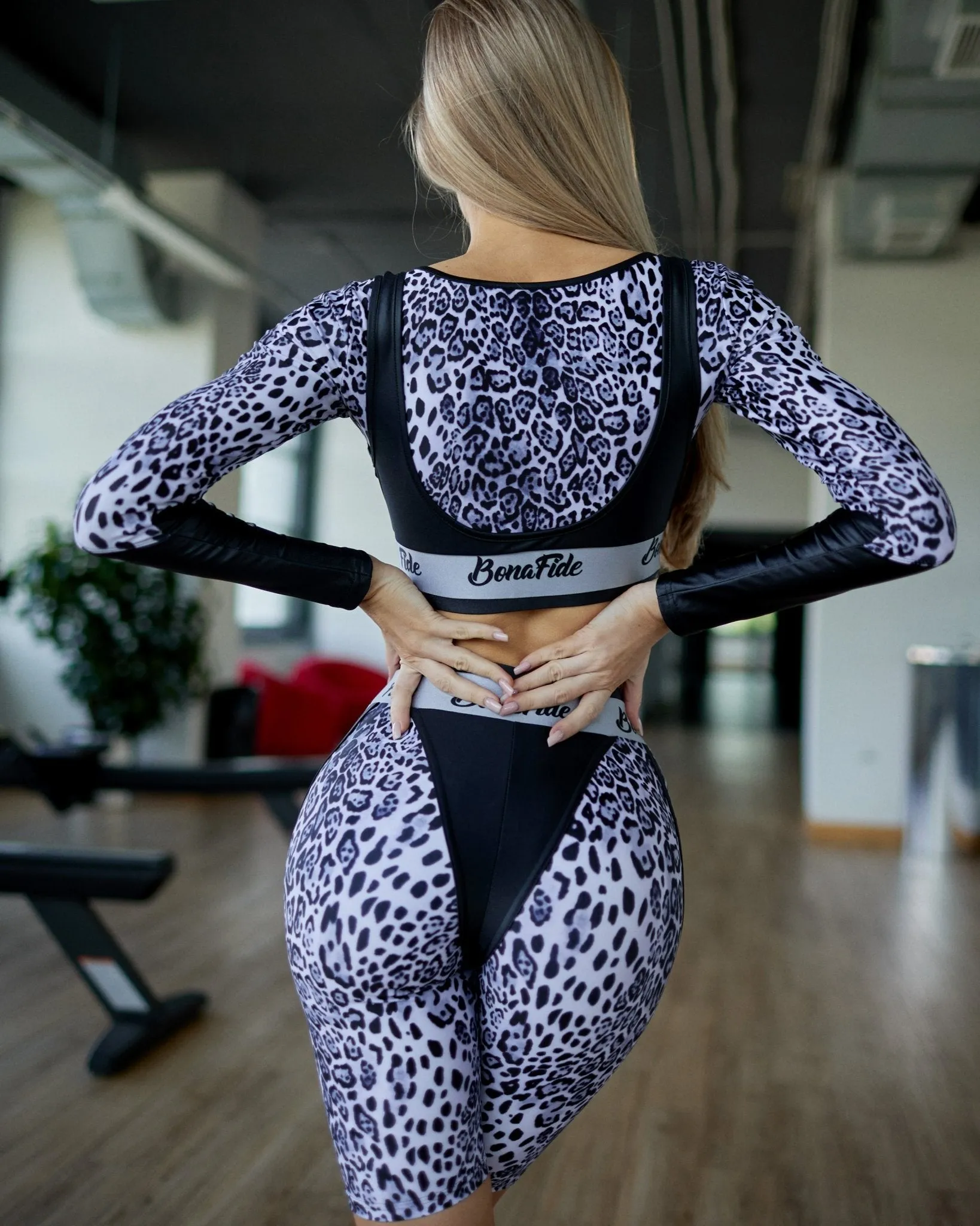Shorts Aerobica Cycling Snow Leo