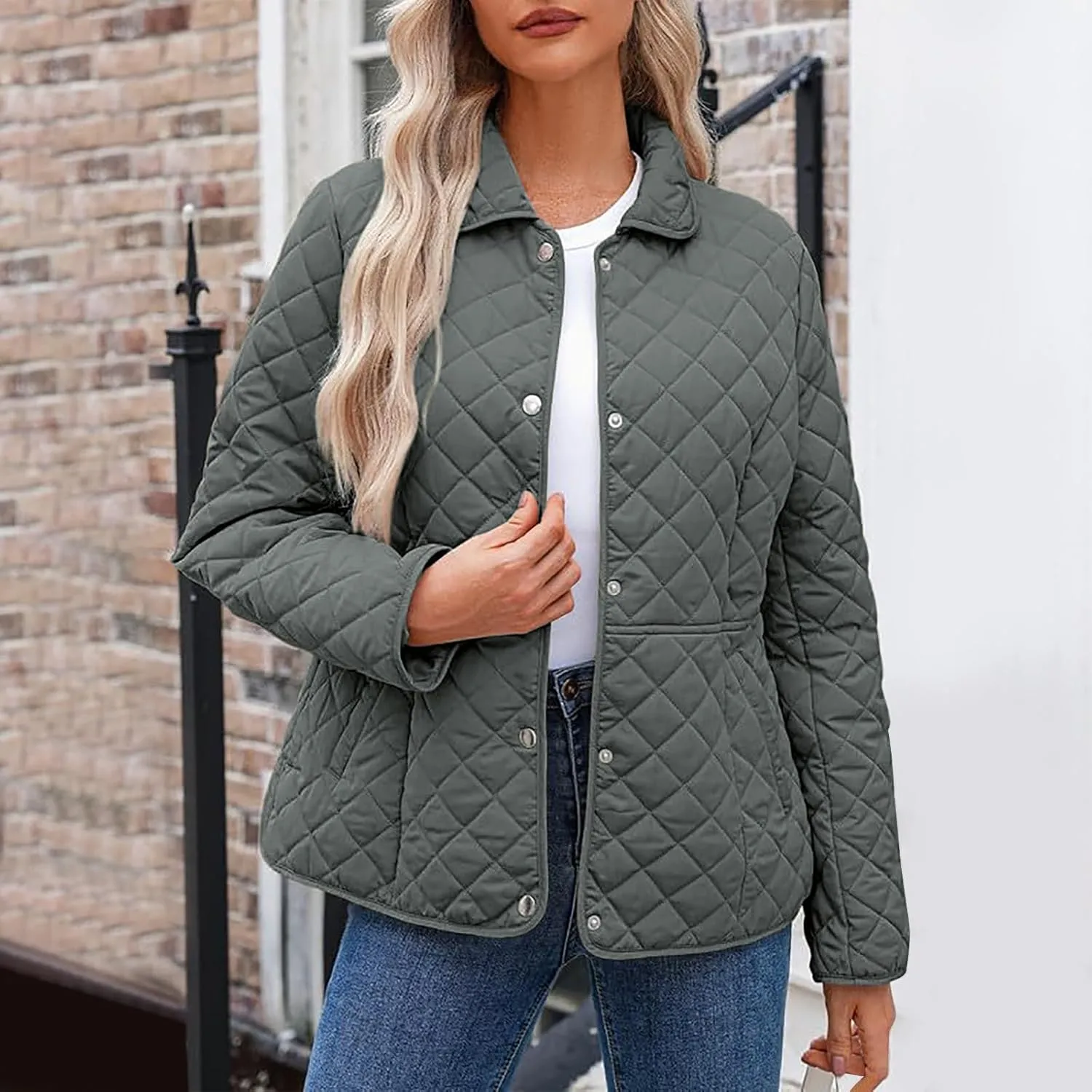 Women's Puffer Jacket Long Sleeve Button Down Lapel Quilted Coats Casual Lightweight Outwear Jacket With Pockets